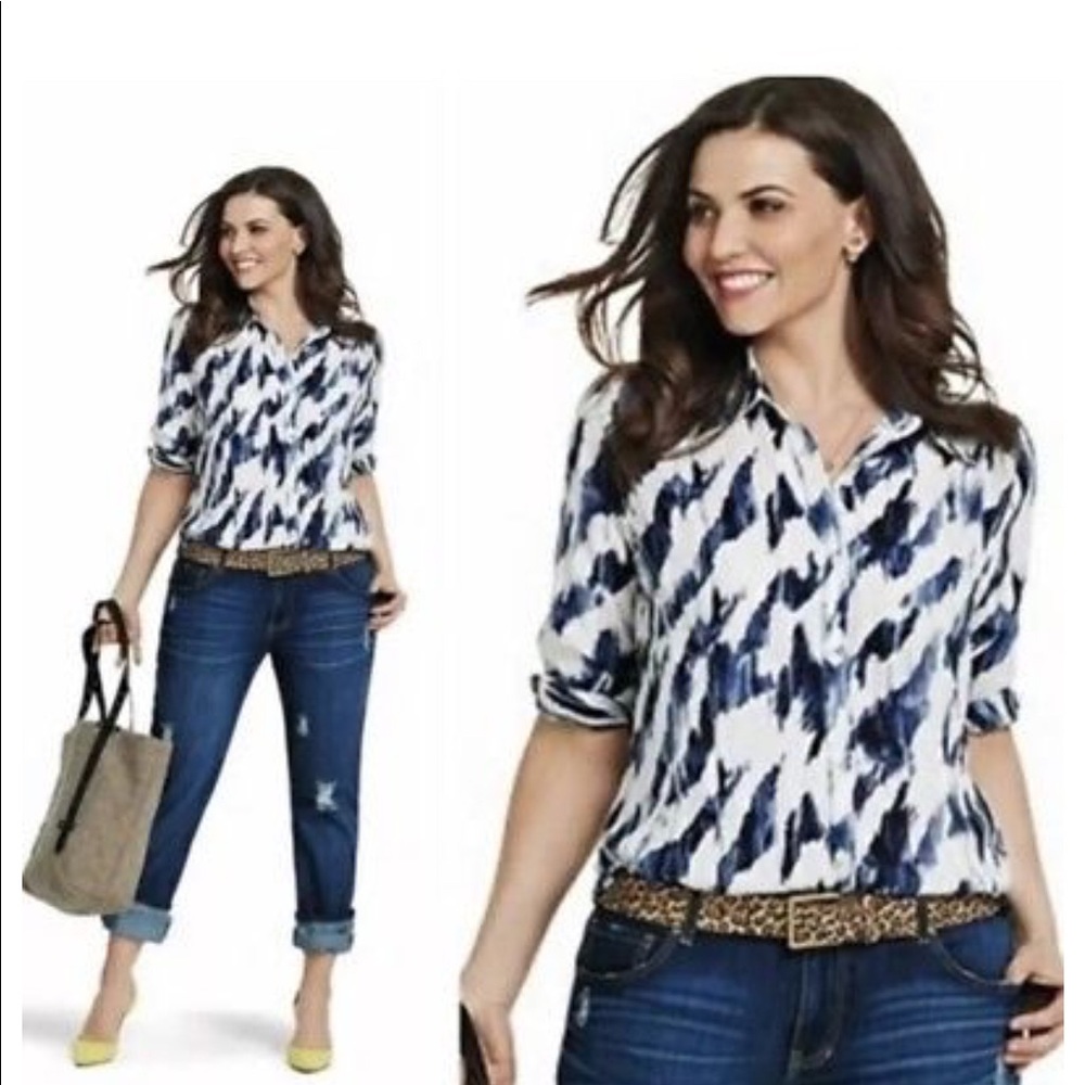 Women’s White & Navy Printed Button-Up Blouse